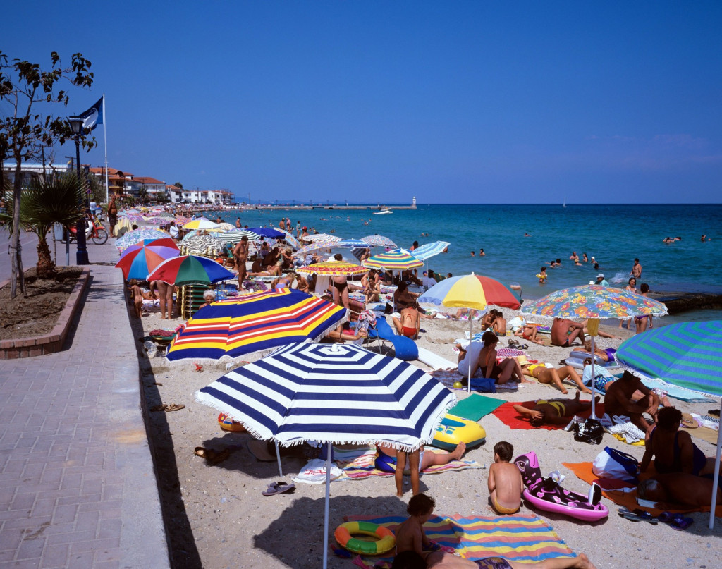 Od vuče kofera po pesku do pijanih Engleza i ludog motoriste: Šta sve može da ti se desi na letovanju ili kako sam prošao kao bos po trnju?