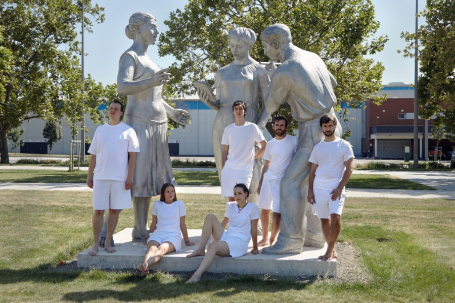 Društvene mreže preplavile fotografije i snimci plaže: Šta je oduševilo publiku na Bitefu? (FOTO)