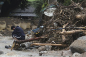 Porastao broj mrtvih u Južnoj Koreji: Izvučeno još devet tela iz poplavljenog tunela (FOTO)