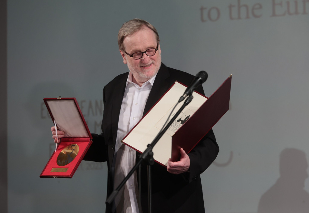 "Lako je vama talentovanima, mi netalentovani moramo puno da radimo": 24sedam sa Bogdanom Diklićem na Paliću (VIDEO)