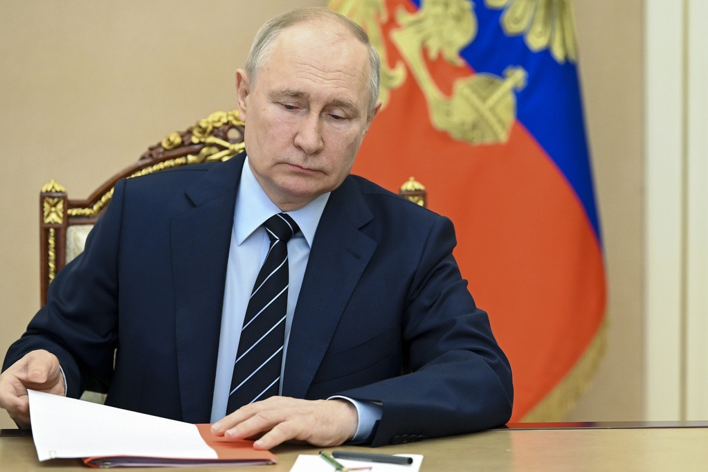 Putin: Korišćenje kasetne municije je zločin