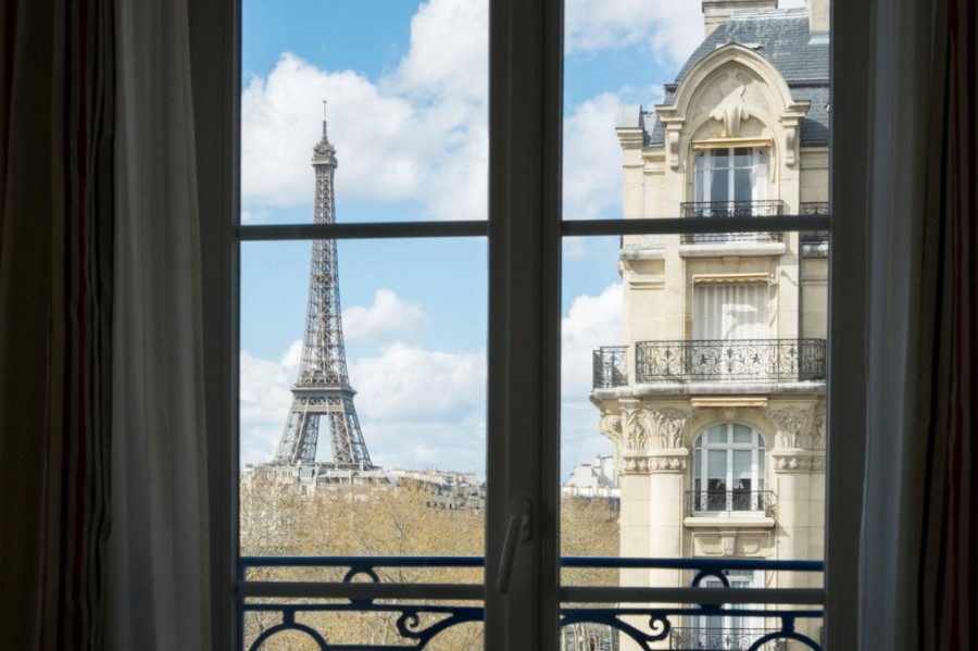 Zaobiđite ih u širokom luku: Gužve u ovim gradovima pretvaraju odmor u pravu noćnu moru (FOTO/VIDEO)