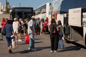 Turisti iz Srbije preživeli dramu na povratku sa crnogorskog primorja: Autobus se dimi, kočnice ne rade, vozač uhapšen!