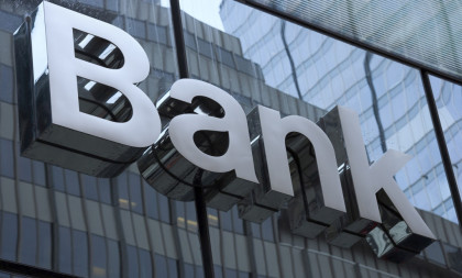 Evropljani izbegavaju banke: Stopa zaduženja nastavila pad