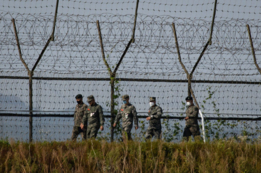 Kako je nastala Demilitarizovana zona između dve Koreje? Vojnici naoružani do zuba stražare na obe strane, čeka se samo jedan pogrešan potez