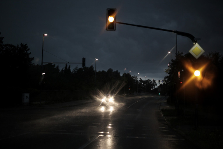 Nevreme stiglo u Srbiju: Kiša i pljuskovi padaće tokom cele noći - ovi delovi zemlje su pogođeni