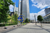 Prvi put u dve decenije: Evropska centralna banka otišla „u minus“