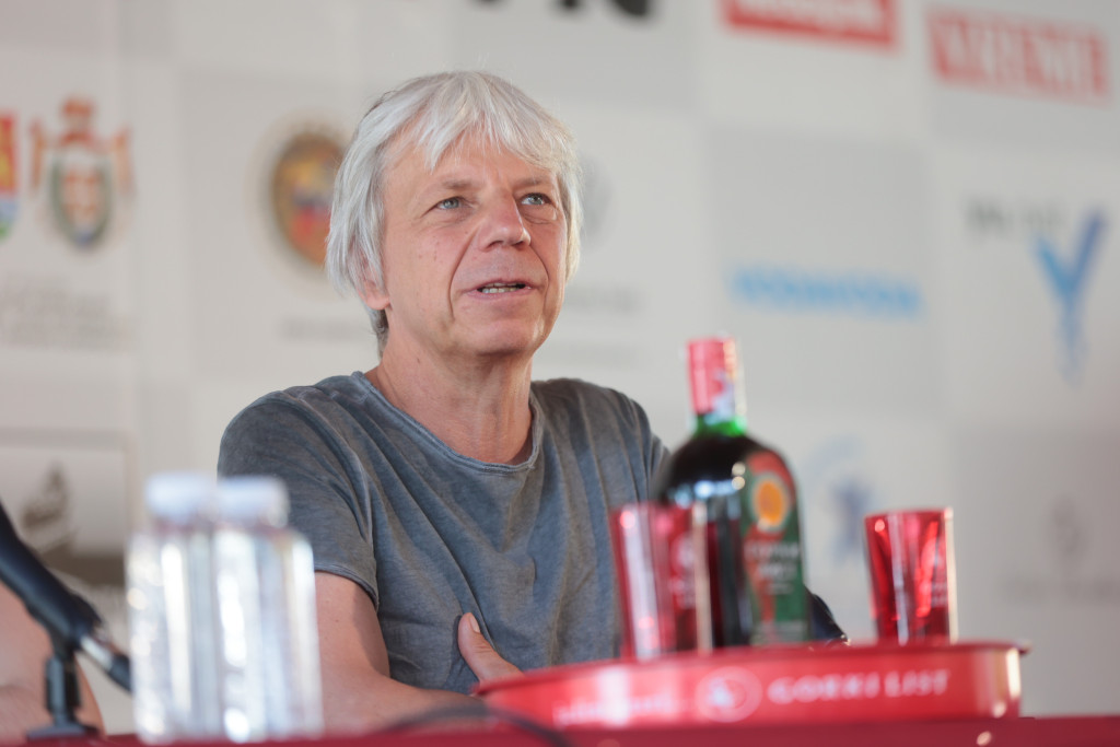 Andreas Drezen: Avantura ulaska u tamnu sobu iz koje svi zajedno moraju da nađu izlaz