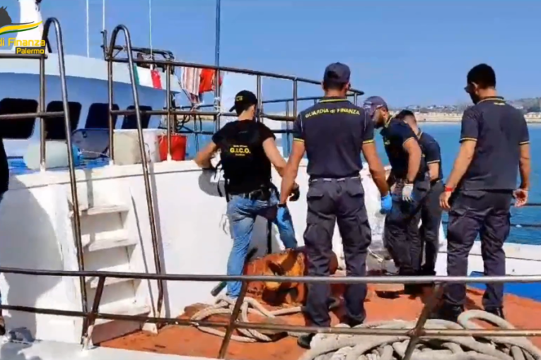 Istorijska zaplena kokaina u Italiji: Policija pratila brod, pošiljka je imala procenjenu vrednost od 850 miliona evra!