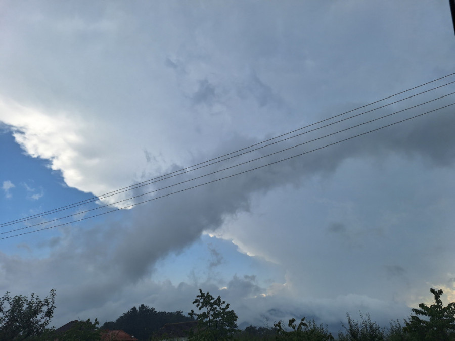 Nevreme širom Hrvatske, u Sloveniji kritično: Oblaci se kreću prema Srbiji!