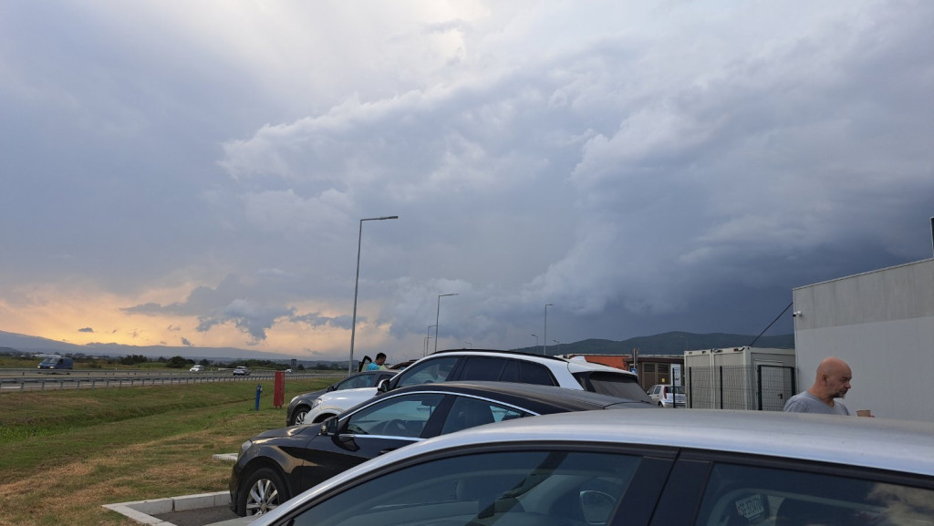 RHMZ dao upozorenje za ove delove Srbije! Nevreme će "tući" 2 sata, a uskoro stiže jače osveženje