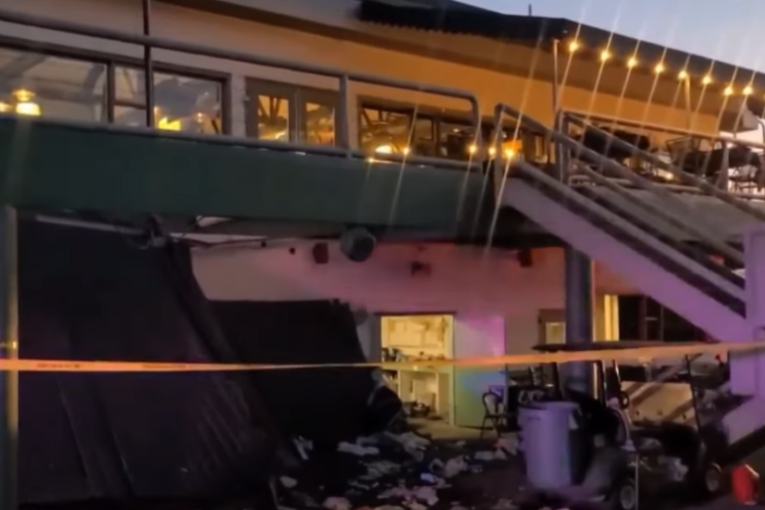 Urušila se terasa kantri kluba, 25 ljudi povređeno (VIDEO)