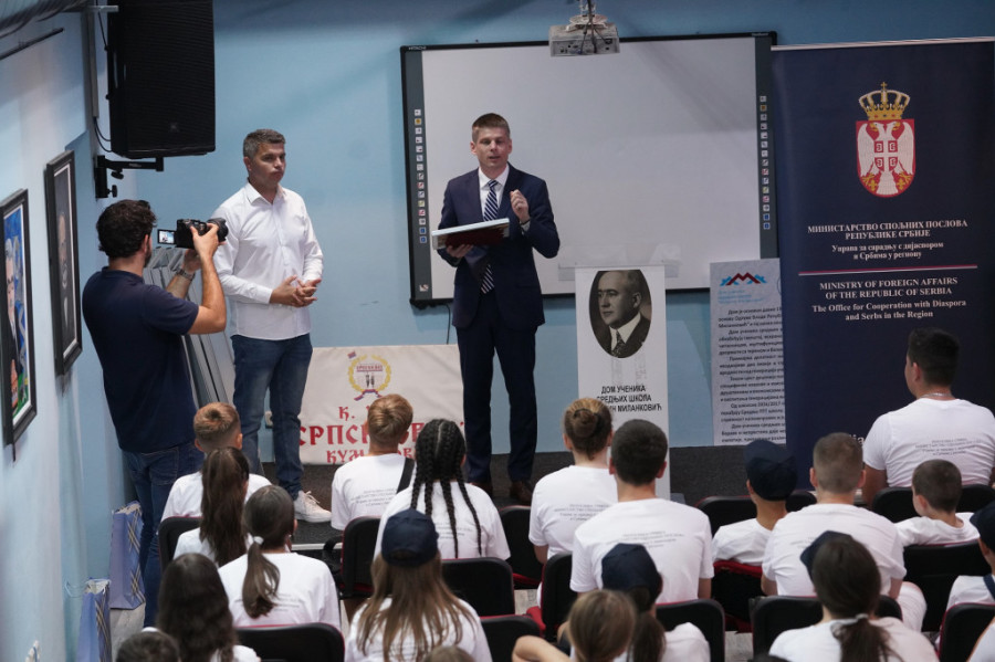 U Beogradu počeo prvi od šest letnjih kampova za srpsku decu iz regiona