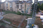 Obrt u slučaju srušenog krana u Čačku: Iz građevinske firme tvrde - Nije sam pao, radnici su ga demontirali iz bezbednosnih razloga!