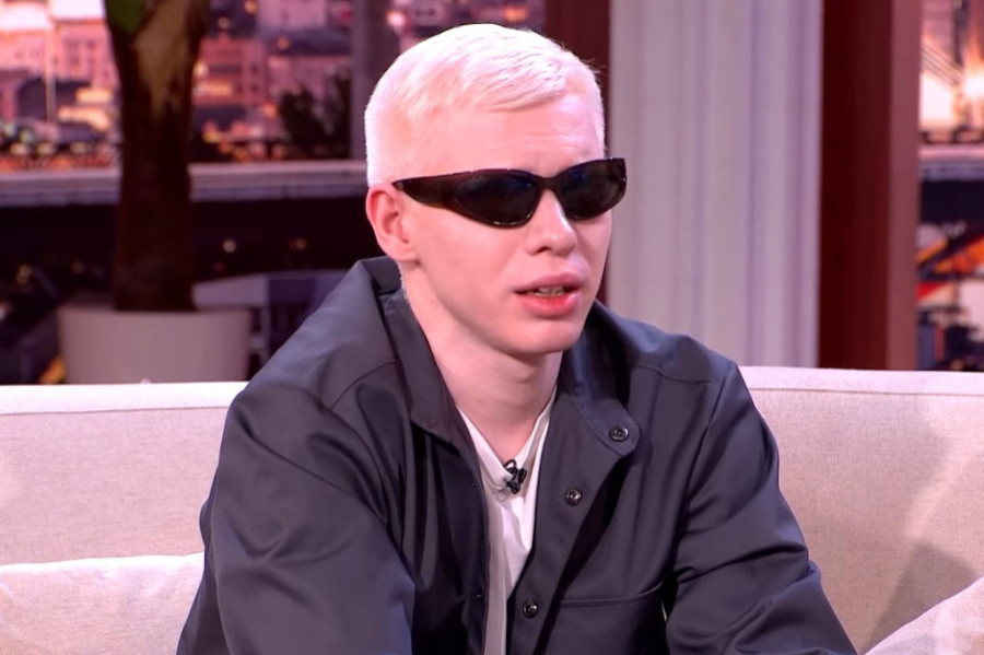 Oženio se poznati reper! Devojke su ludele za njim, a sada se skrasio pored ove plavuše (FOTO)