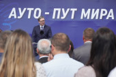 Svečano otvorena deonica Auto-puta mira: Vučić poručio da ove godine otvaramo stotine kilometara puta - to su milijarde evra