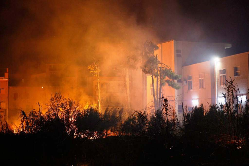 Buknuo požar na odeljenju psihijatrije u Prištini! Jedan pacijent preminuo