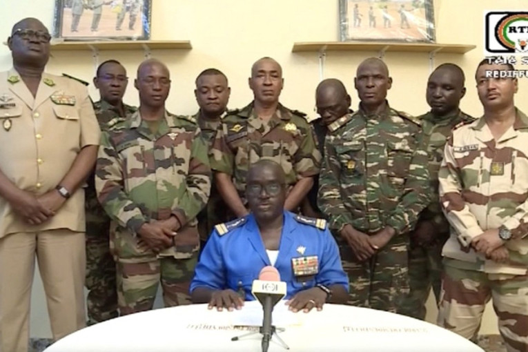 Šta se do sada zna o vojnom puču u Nigeru: Oglasio se svrgnuti predsednik, svet osudio neustavnu promenu vlasti (VIDEO)