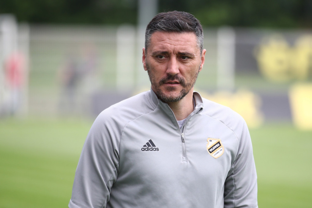 Vapaj srpskog trenera: Fudbaleri mi igraju za 500 evra, imamo mnogo problema!