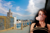 Bura na mrežama: Devojka iz Srbije kidnapovana na letovanju u Tunisu?! Navodno ju je oteo animator iz hotela, agonija trajala tri sata