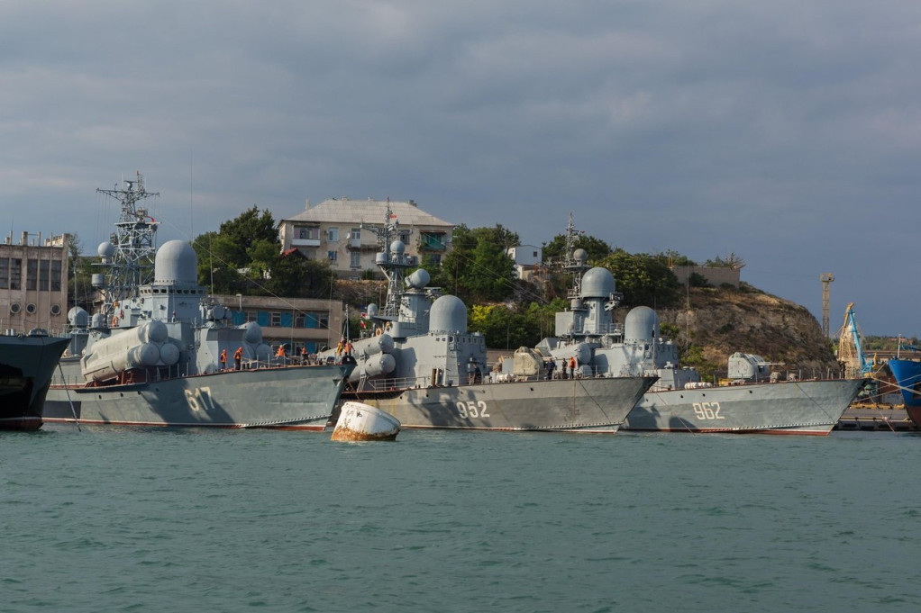 Ukrajina dronovima napala Crnomorsku flotu: Patrolni brodovi bila meta, Rusi sprečili napad