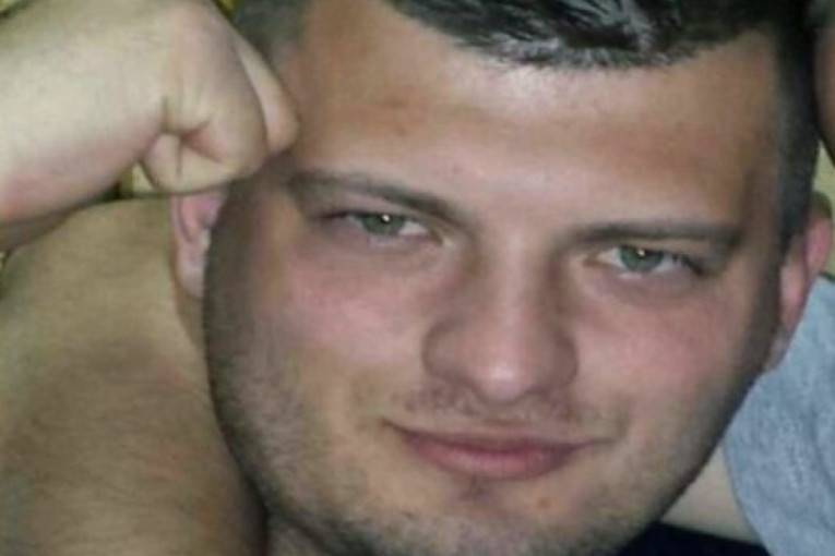 Ovo je mladić stradao u Ukrajini: Novopazarac pomagao civilima, sada porodica traži pomoć
