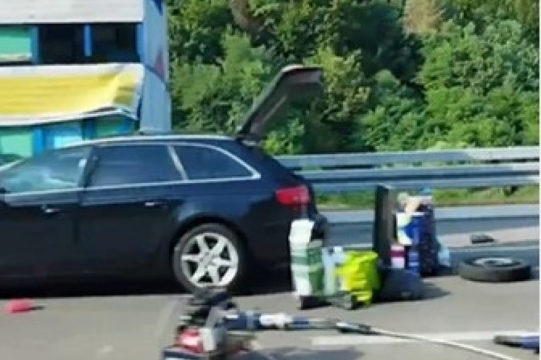 Jeziv snimak sa auto-puta: Smrskani automobil u kom je poginuo dečak (10) iz Turske (VIDEO)