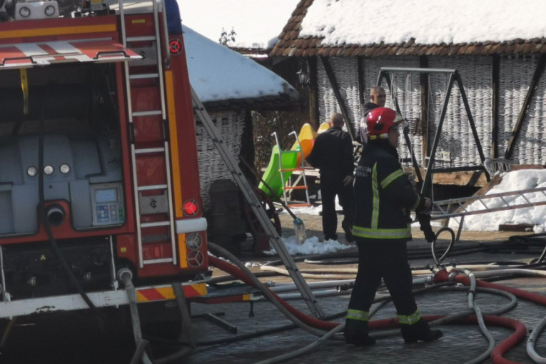 Požar zahvatio kuću u Novom Pazaru: "Čula se jaka eksplozija, a zatim smo videli gust dim"