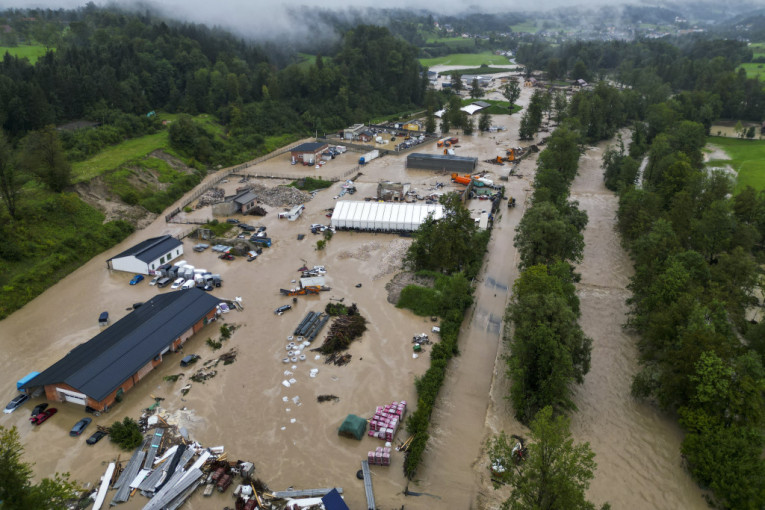 "Cela zemlja se mobilisala": Reakcija Slovenije na katastrofalne poplave zadivila Evropu, evo kolika pomoć stiže iz Unije