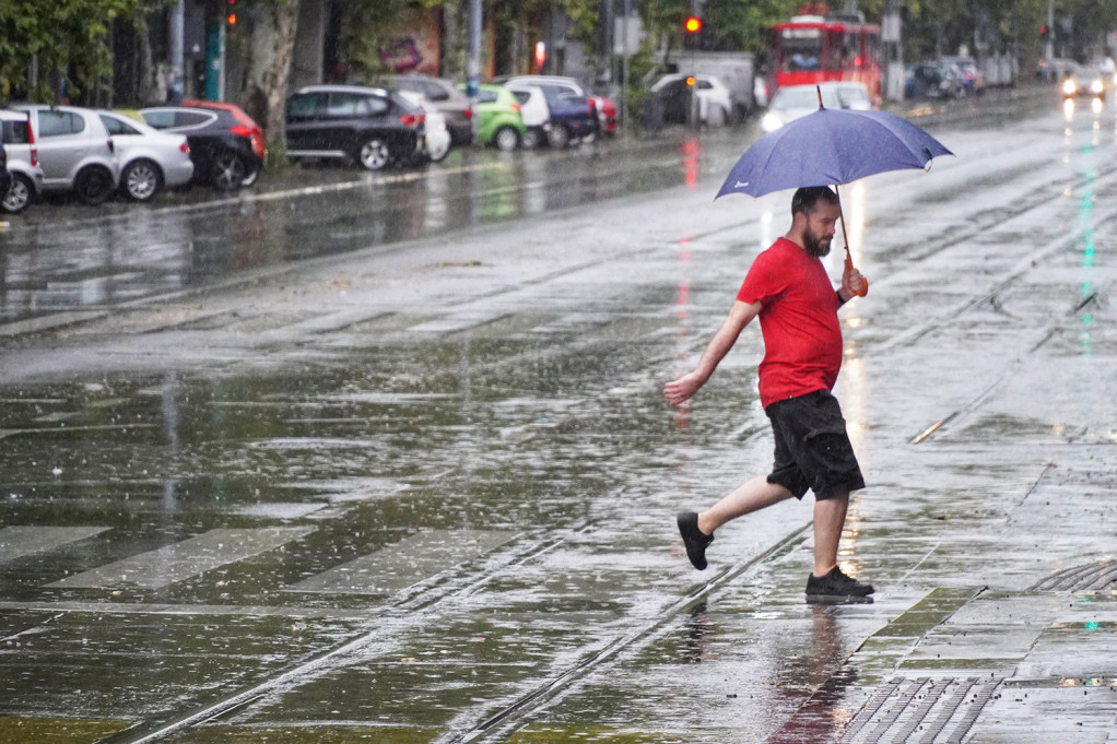 Popodne i tokom noći stižu jaka kiša i olujni vetar: RHMZ izdao najnovije upozorenje