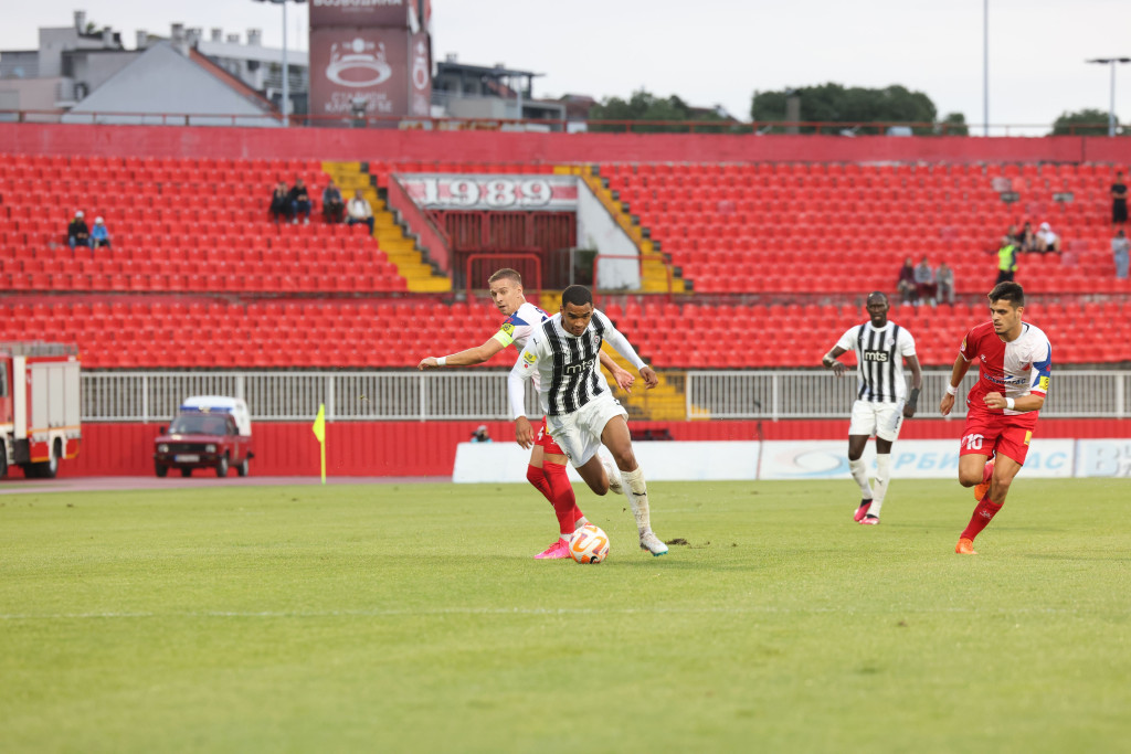 Hajlajtsi, Vojvodina - Radnički Niš, Superliga