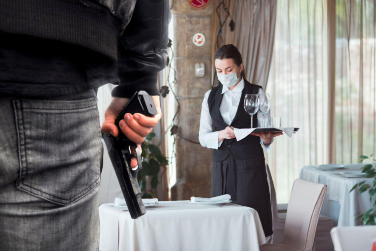 Uhapšen Novopazarac: Napravio tajni bunker u autu, policija u šoku