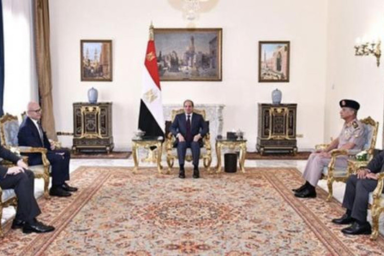 Ministar Vučević se sastao sa predsednikom Egipta: Preneo zahvalnost zbog nepromenjenog stava o KiM (FOTO)