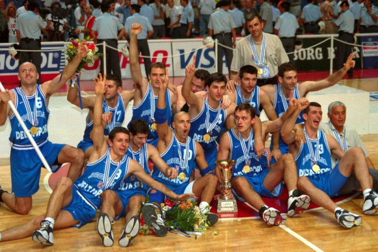 Na današnji dan Jugoslavija postala prvak planete! Posle evropskog zlata i olimpijskog srebra popeli smo se i na krov sveta! (FOTO)