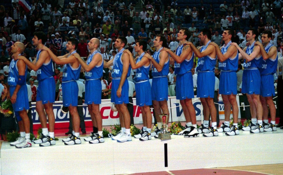 Na današnji dan Jugoslavija postala prvak planete! Posle evropskog zlata i olimpijskog srebra popeli smo se i na krov sveta! (FOTO)