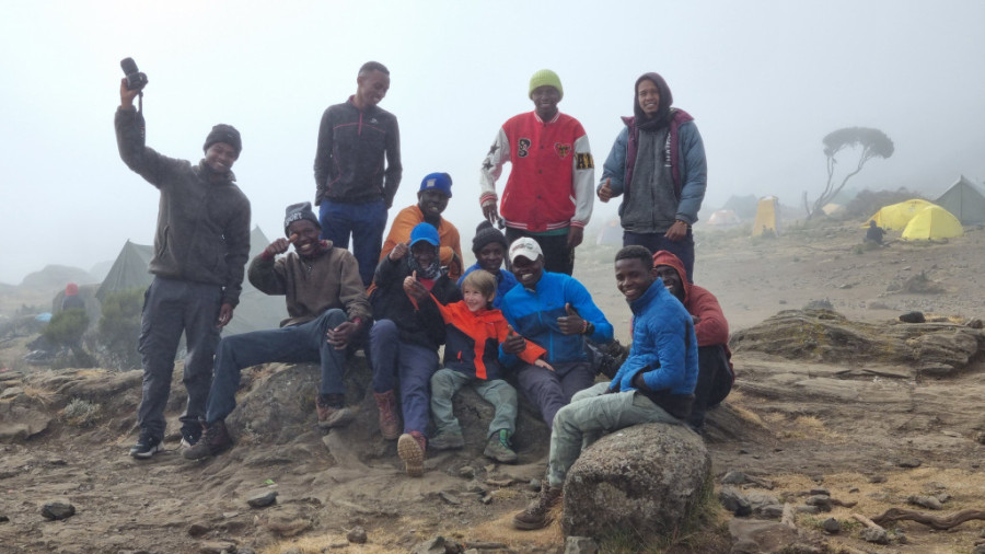 Ognjen ima samo pet godina, a već je pokazao nadljudsku snagu: Osvojio vrh Kilimandžara i postavio svetski rekord