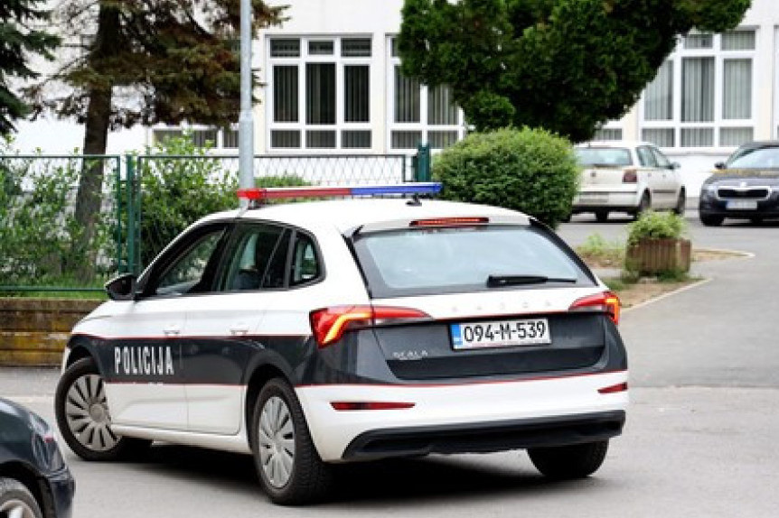 Užas kod Lukavca: Ubijen muškarac, u toku potraga za ubicom