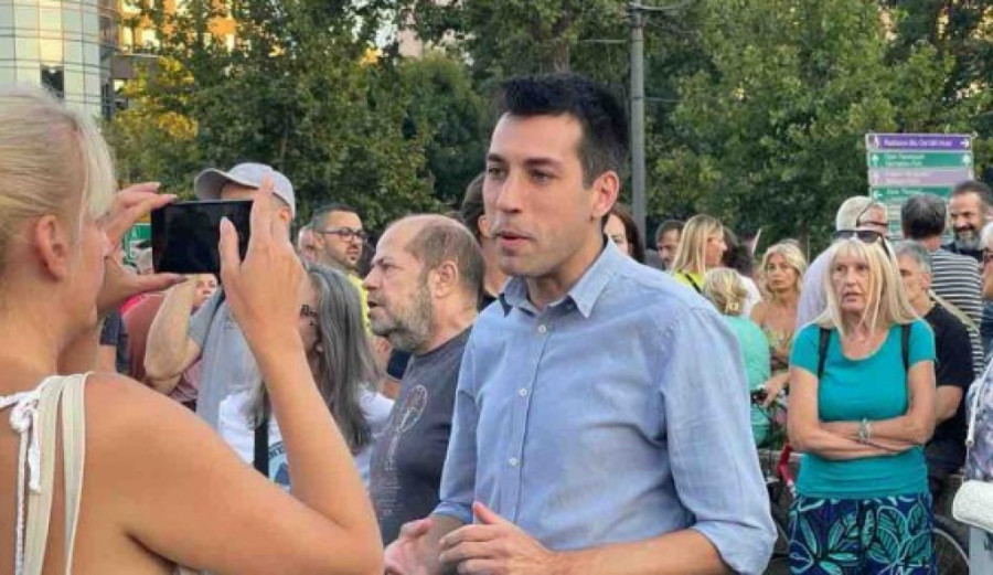 Opozicija u raspadu, "jedna lista" se cepa: Đilas i Dobrica u klinču - iza svega se krije prljavi plan