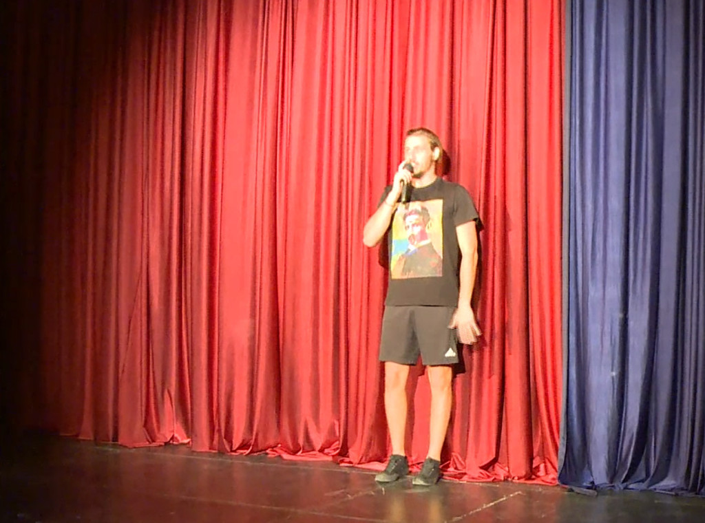 Šokantna pozorišna predstava "Tiho tiše": Preispitivanje mitova o seksu i silovanju (FOTO/VIDEO)