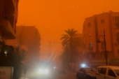 Kao na Marsu: Nebo u Marakešu potpuno narandžasto zbog peščane oluje (VIDEO)
