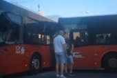 Sudarila se dva autobusa u Ruzveltovoj! (VIDEO)