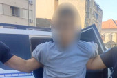 Drama u Novom Sadu: Naoružan pretio devojci da će prvo ubiti nju, pa sebe!