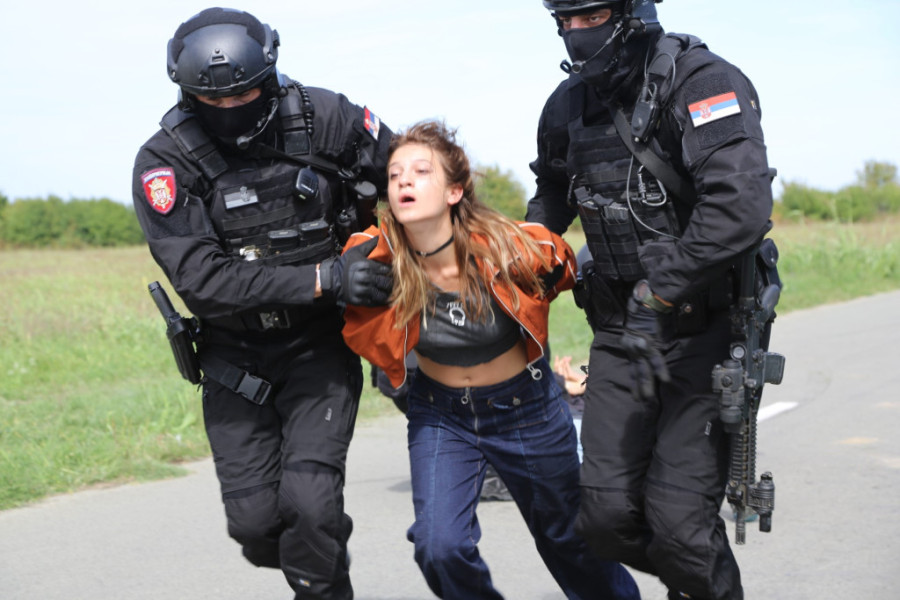 Serija "Tunel" uskoro pred gledaocima: Dramatične talačke krize koje rešavaju pripadnici specijalnog pregovaračkog tima MUP-a Srbije (VIDEO)