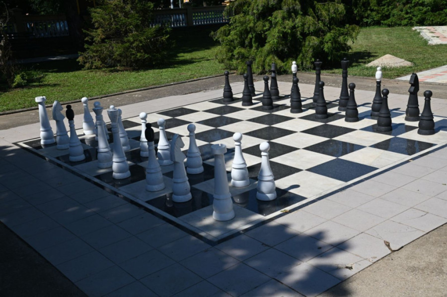 Prvi put "oči u oči" osuđenici i velemajstori: Održan Prvi šahovski turnir „Chess Open 23"