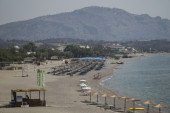 Drama na Halkidikiju! Nestala žena na kanuu, obalska straža i helikopter krenuli u potragu za njom