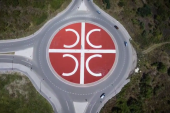 Kakva slika na ulazu u Niš: Novi kružni tok u Nišu sa simbolima "četiri S" sa grba Srbije
