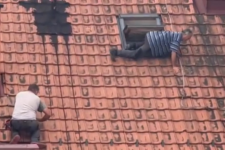 "Spajdermen" iz Novog Sada: Uprkos sedim vlasima, kao mladić majstoriše na ogromnoj visini! (VIDEO)
