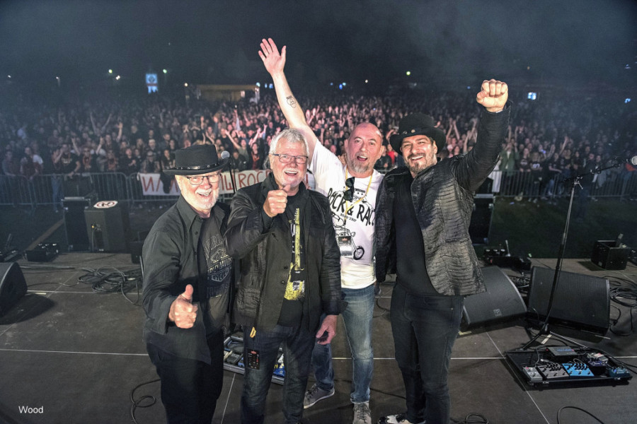 80 godina života, 60 godina sviranja rokenrola i 45 godina bivše zemlje: Evropska premijera filma o Yu grupi u Sofiji (FOTO/VIDEO)