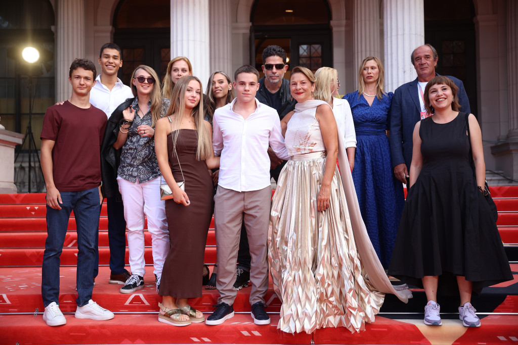 Srce Sarajeva za Jovana Ginića glavnog glumca filma "Lost Country": Naturščik osvojio žiri festivala (FOTO)