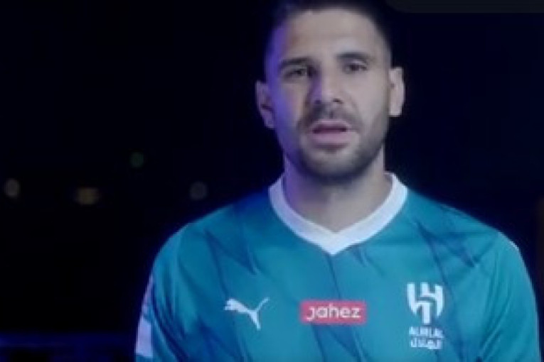 Zvanično! Mitrović je Al Hilalov i to u danu kada su Nejmara dočekale pune tribine (VIDEO)